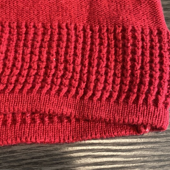 Banana Republic Factory crew neck sweater. Size L. Red patterned striped. - Picture 13 of 16